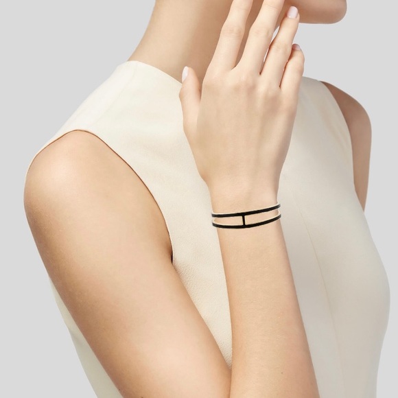 CH CAROLINA HERRERA BRACLET - Picture 8 of 9